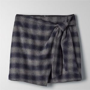 Wilfred | NWT Wool Wrap Front Mini Skirt Size 2 Grey Plaid Aritzia